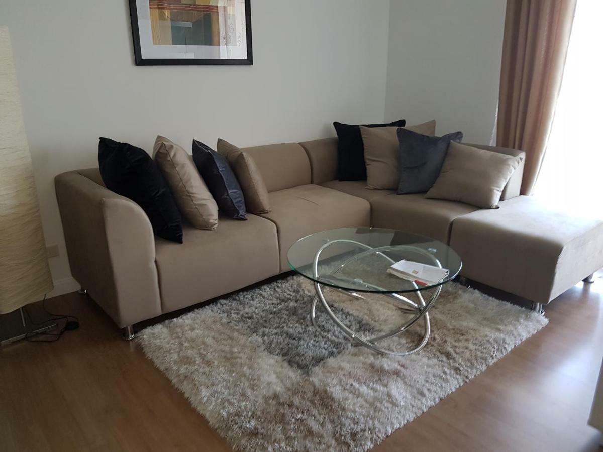 Marquee Residences Angeles Bagian luar foto