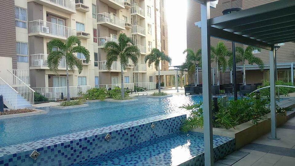 Marquee Residences Angeles Bagian luar foto