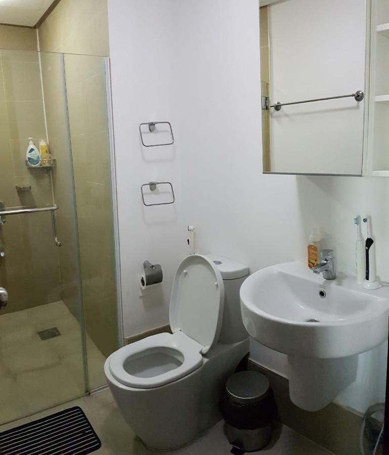 Marquee Residences Angeles Bagian luar foto