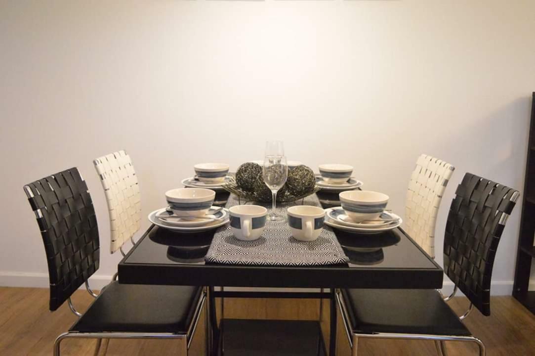 Marquee Residences Angeles Bagian luar foto